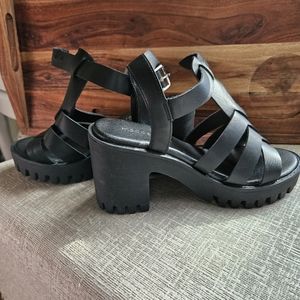 Black Madden Girl sandals
